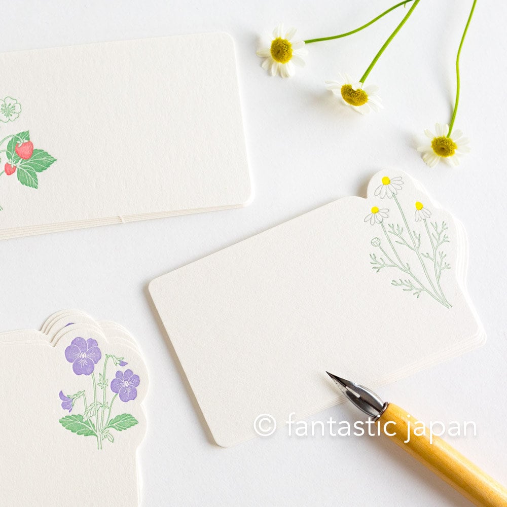 Hütte paper works die-cut mini message card -chamomile- – Fantastic Japan