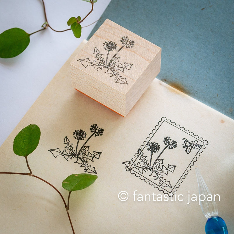 Hütte paper works Stamp -dandelion-