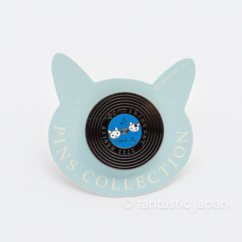 Pottering Cat hard enamel pin -blue record-