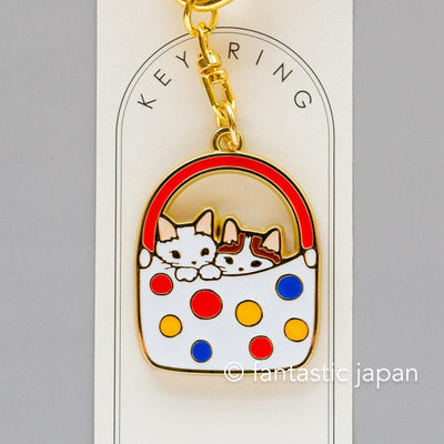 Pottering cat metal Key chain -polka dot bag-