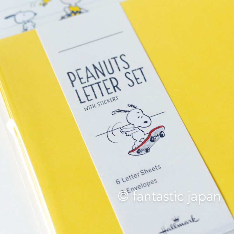Hallmark / Peanuts Snoopy letter set / Let&