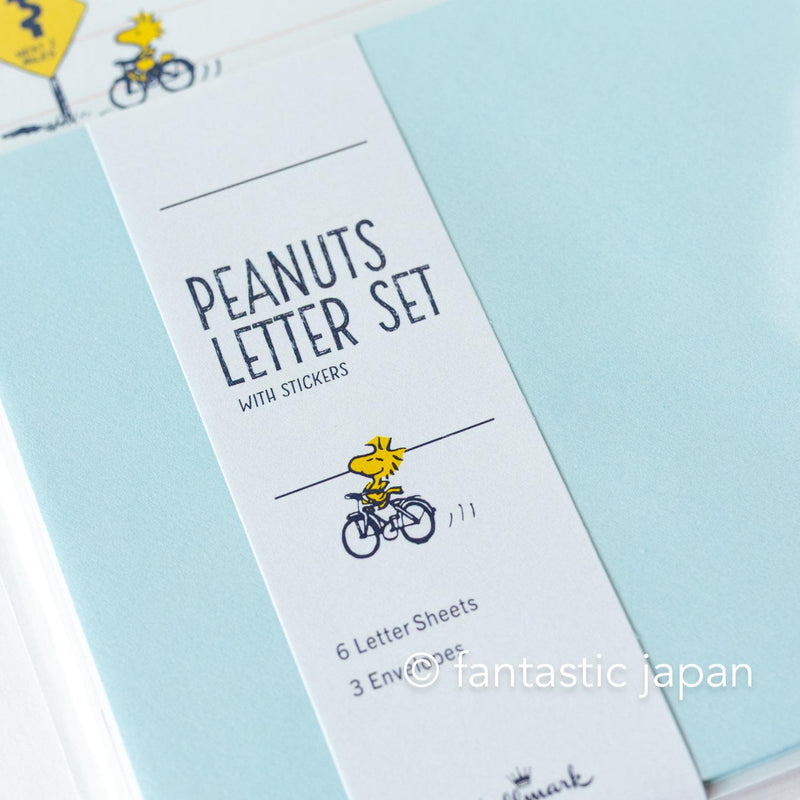 Hallmark / Peanuts Snoopy letter set / Let&