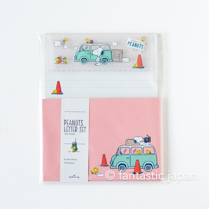 Hallmark / Peanuts Snoopy letter set / Let&