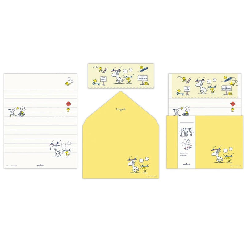 Hallmark / Peanuts Snoopy letter set / Let&