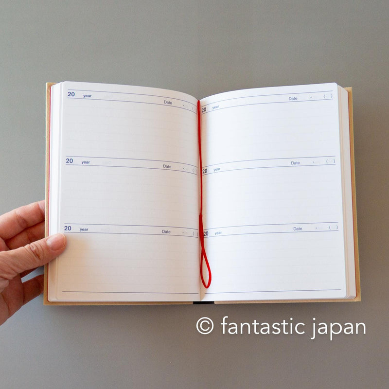 ARTEMIS / Three year diary -camel-
