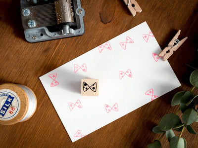 mini bowtie pattern stamp ”dot ribbon"
