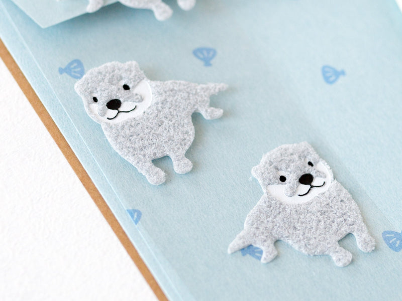 Letter set with fluffy sticker -great otter-
