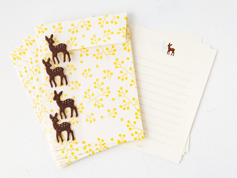 Letter set with fluffy sticker -deer-