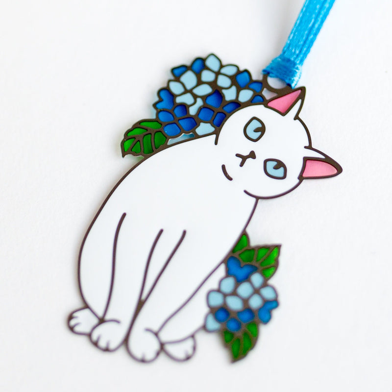 Stained glass style bookmark -white cat with hydrangea-