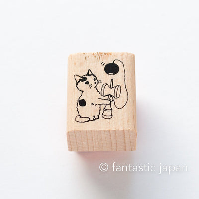 Pottering cat stamp small -kendama-