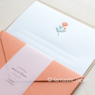 Letterpress letter set / mois et fleurs -marigold- by EL COMMUN
