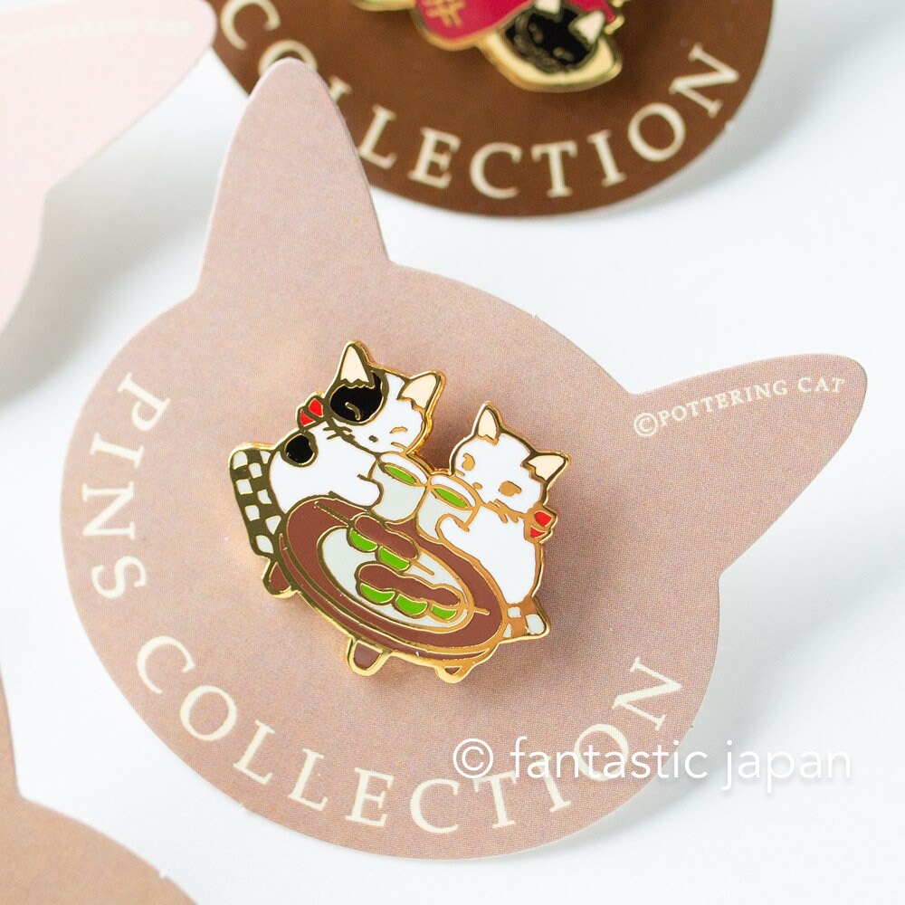 Pottering Cat hard enamel pin -Japanese tea time- – Fantastic Japan