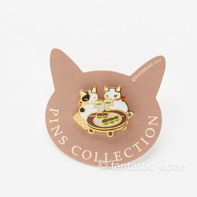 Pottering Cat hard enamel pin -Japanese tea time-